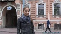 Redare Păsărică Tânără Vrea Să Facă Un Film Xxx
