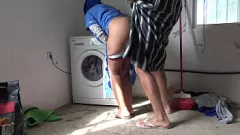 Reproducir El encuentro prohibido de una criada musulmana: ¡gran polla y creampie!