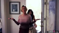 Olgun MILF DEE WILLIAMS SPARKS VE FUCKS ASYA TEEN LULU CHU