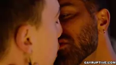 Oynat Adam Ramzi'nin Troye Jacobs ile baskın esaret yasağı karşılaşması