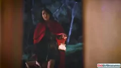 Afspelen Chanel Santini en Kleio Valentien in een stomende Shemale Latina-fantasie: grote lul, deepthroat en poesjelikken