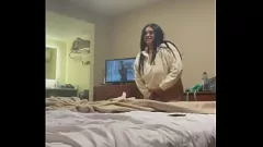 تشغيل Gakteeem4 وThiccgasqueen في رباعية برية مع حلق عميق وحركة رأس قذرة