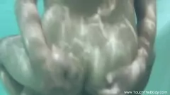 تشغيل استمتع بتجربة الرحلة الحسية المطلقة مع تدليك الزيت الهندي المثير للزوجين